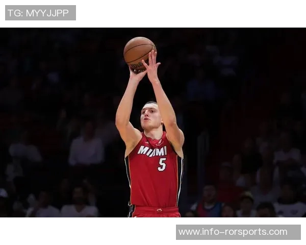 阿夫迪亚半场表现抢眼8投5中砍下19分4篮板4助攻再度冲击三双目标