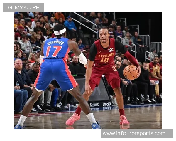 小哈达威状态火热却难救主13投8中三分7中7空砍23分2板1助 小哈达威状态火热却难救主13投8中三分7中7空砍23分2板1助